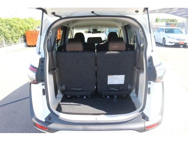 Toyota SIENTA 2016-03 9389-7