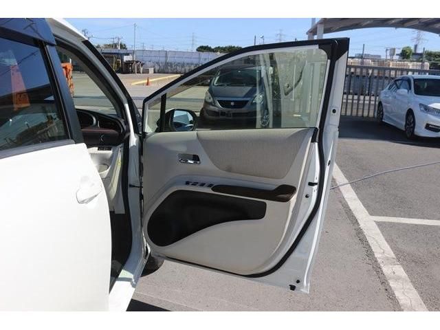 Toyota SIENTA 2016-03 9389-6