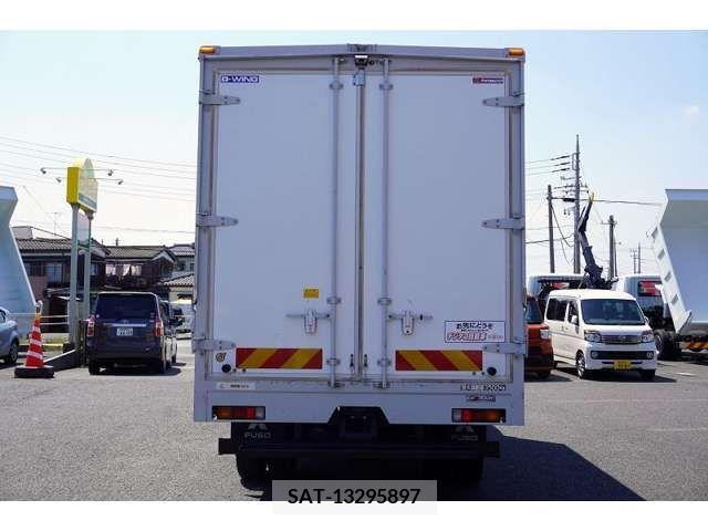 Mitsubishi CANTER 2018-03 302633-3