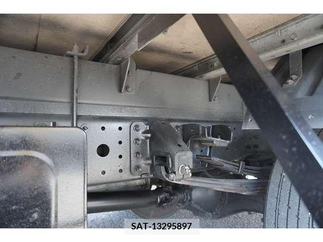 Mitsubishi CANTER 2018-03 302633-11