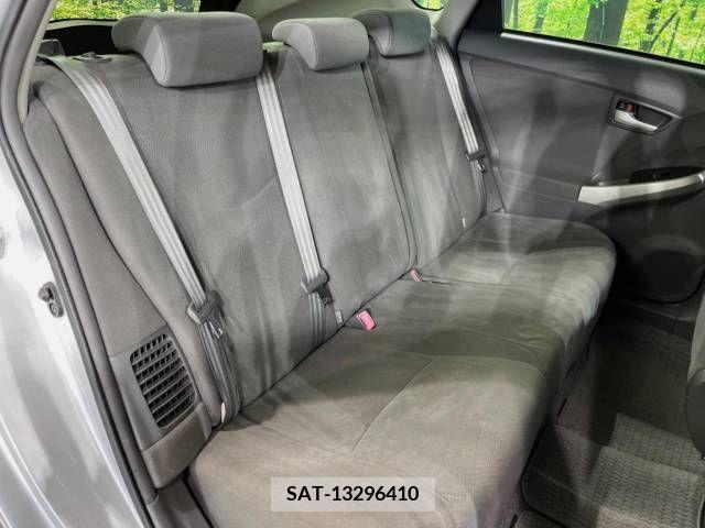 Toyota PRIUS 2011-03 282249-9