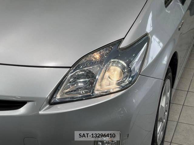Toyota PRIUS 2011-03 282249-12