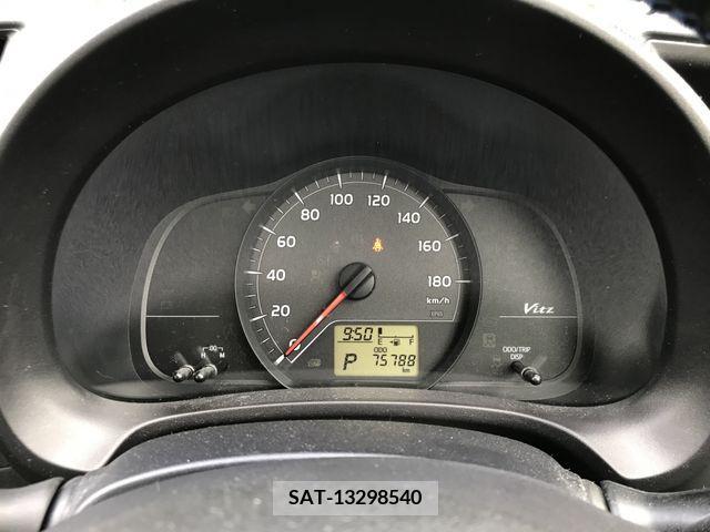Toyota VITZ 2011-11 370148-22