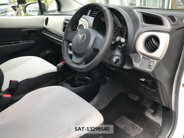 Toyota VITZ 2011-11 370148-10