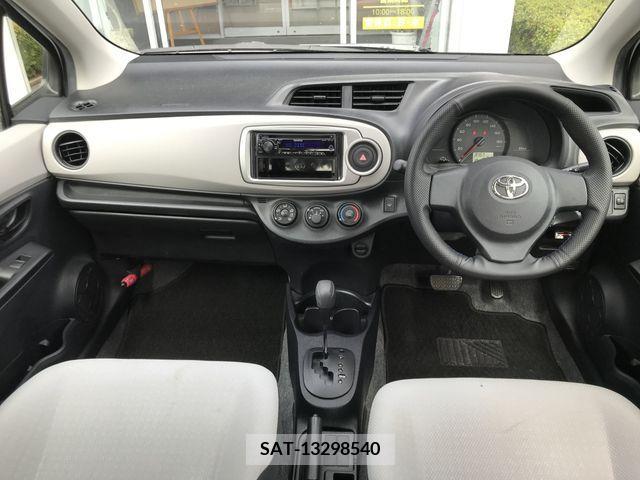Toyota VITZ 2011-11 370148-9