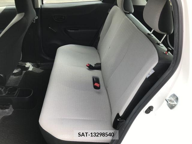 Toyota VITZ 2011-11 370148-15