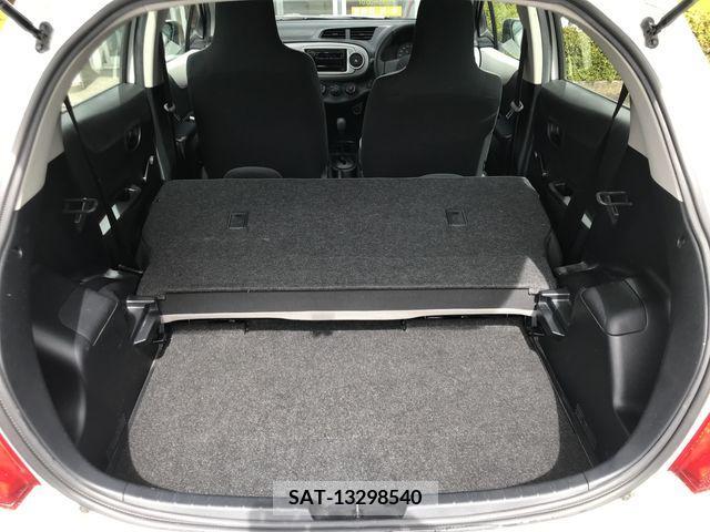 Toyota VITZ 2011-11 370148-13