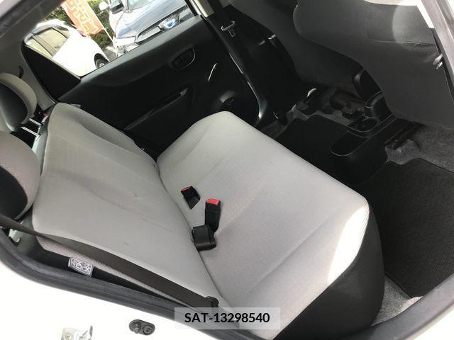 Toyota VITZ 2011-11 370148-12