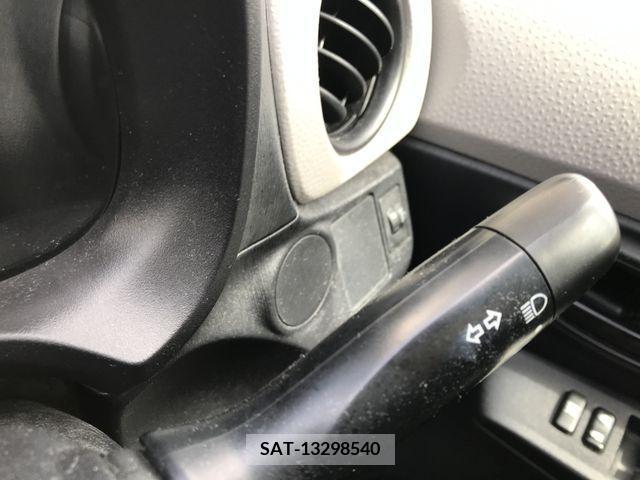 Toyota VITZ 2011-11 370148-21