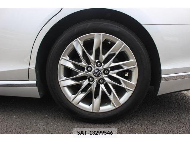 Lexus LS 2020-01 233971-11
