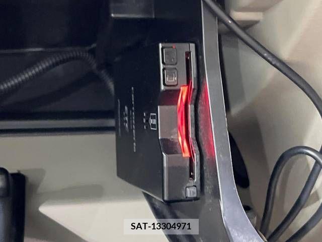 Suzuki EVERY WAGON 2019-12 301715-5