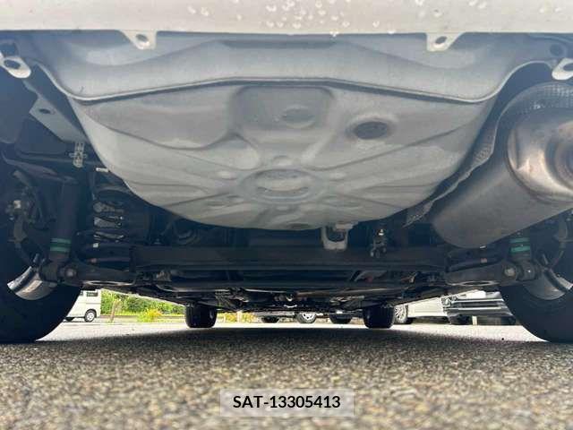 Toyota PRIUS 2013-08 382267-8
