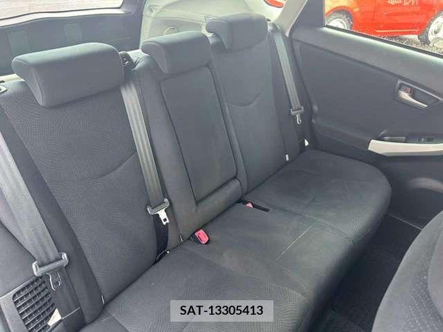 Toyota PRIUS 2013-08 382267-12