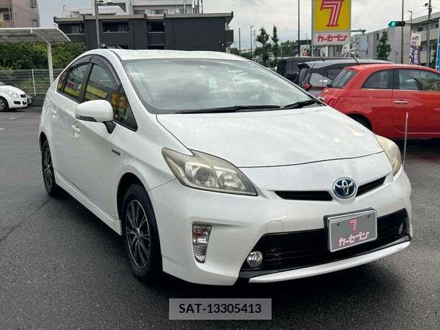 Toyota PRIUS 2013-08 382267-3