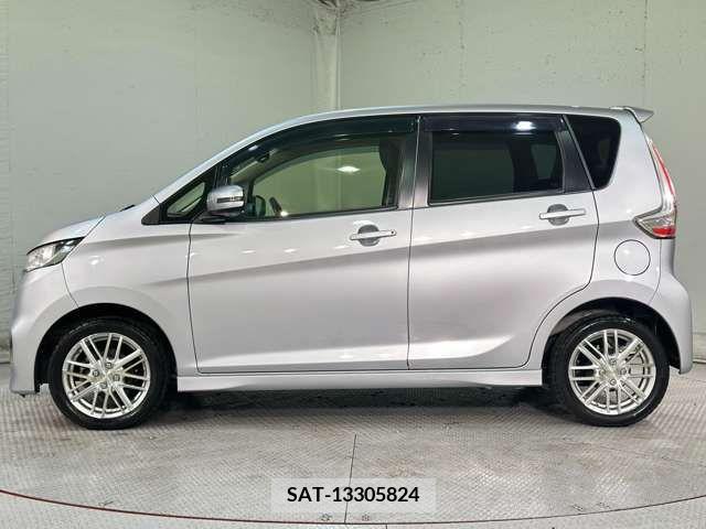 Mitsubishi EK CUSTOM 2016-09 240341-11