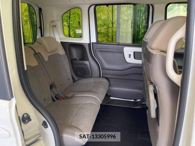 Honda N BOX 2022-02 307378-9