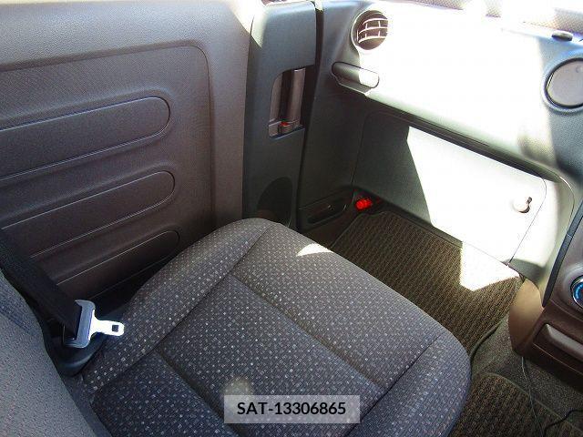 Toyota SPADE 2014-01 371976-23