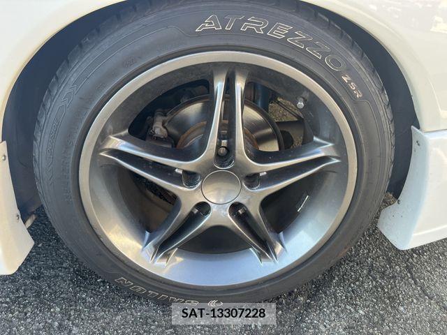 Nissan SILVIA 1999-07 369079-11