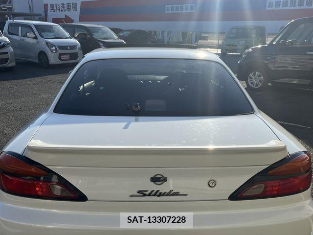 Nissan SILVIA 1999-07 369079-13