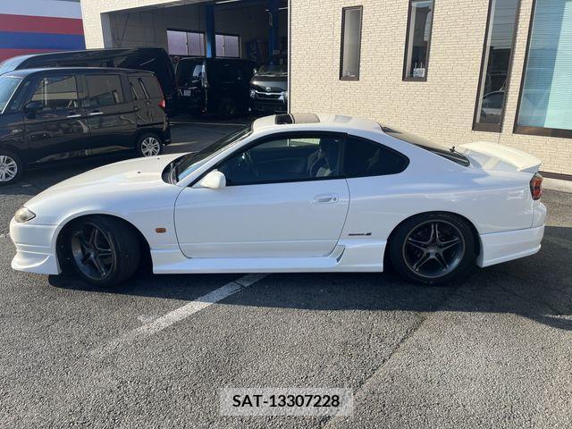Nissan SILVIA 1999-07 369079-7