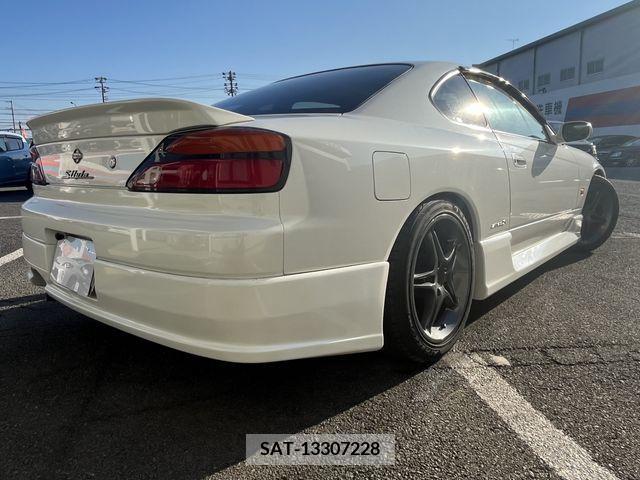 Nissan SILVIA 1999-07 369079-4