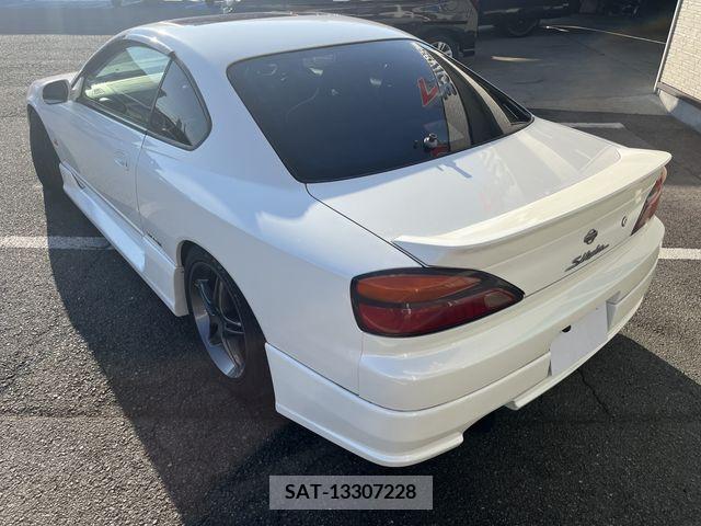 Nissan SILVIA 1999-07 369079-6