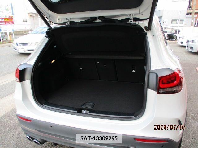 Amg A-Class 2022-03 343779-17