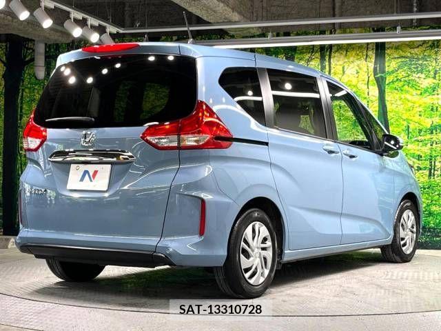 Honda FREED 2022-02 270589-17