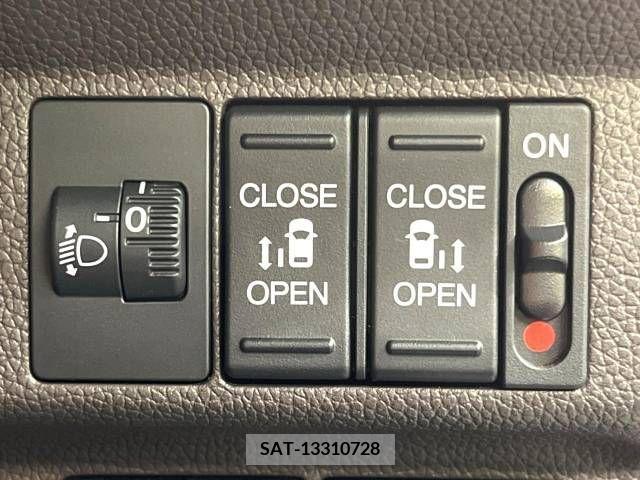 Honda FREED 2022-02 270589-5