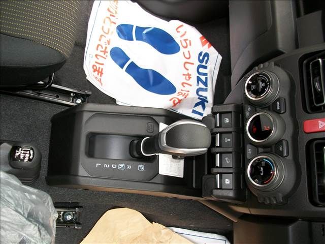 Suzuki JIMNY SIERRA 2023-10 189297-14