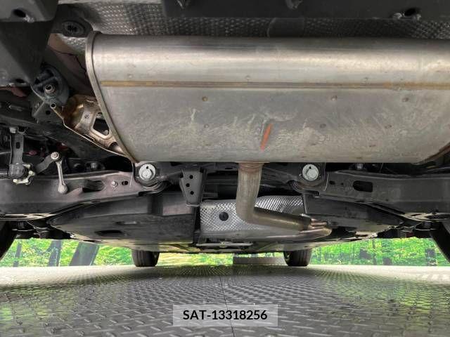Toyota PRIUS 2019-06 210845-19