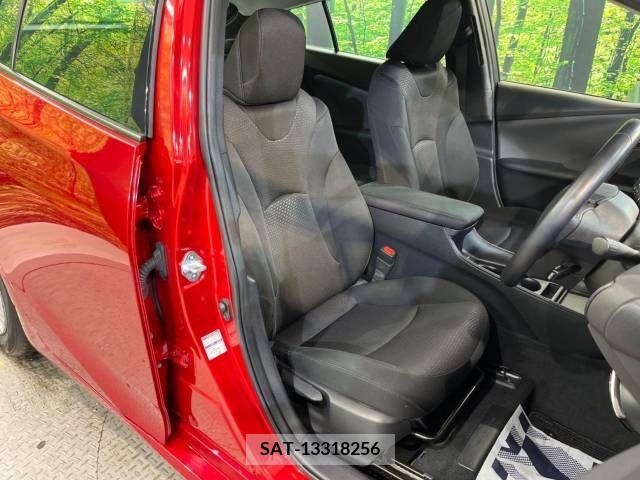 Toyota PRIUS 2019-06 210845-8