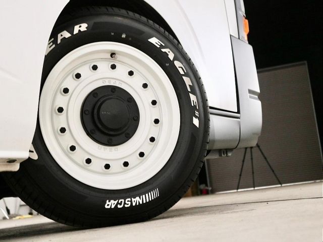 Toyota HIACE VAN 2015-01 3308-9