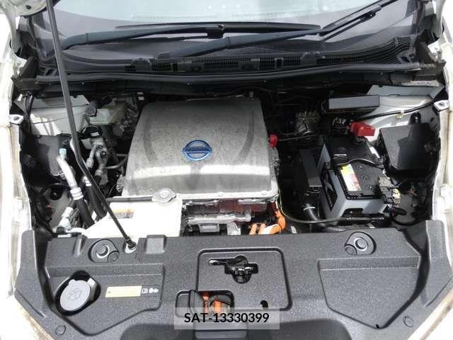Nissan LEAF 2014-03 386088-17