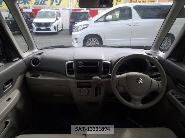 Suzuki SPACIA 2013-08 285634-2