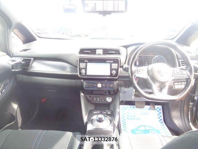 Nissan LEAF 2017-10 237387-9