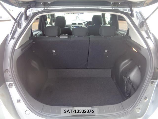Nissan LEAF 2017-10 237387-23