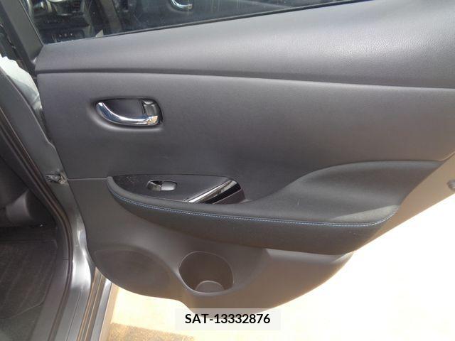 Nissan LEAF 2017-10 237387-22