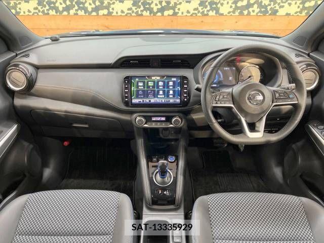 Nissan KICKS 2021-07 225386-1