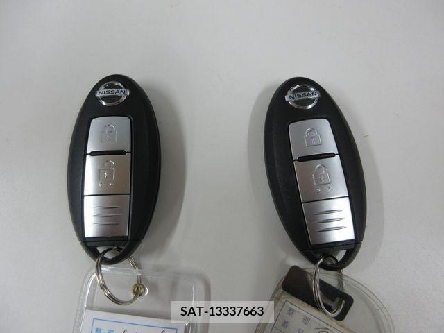 Nissan NOTE 2017-11 404777-19