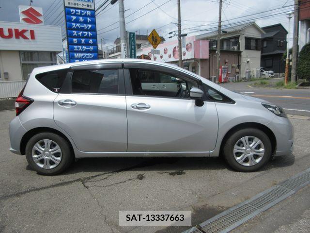 Nissan NOTE 2017-11 404777-7