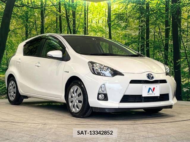 Toyota AQUA 2012-06 385016-16