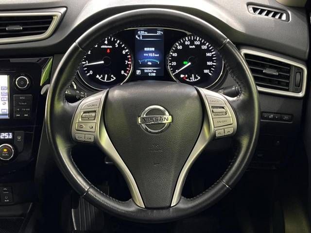 Nissan X-TRAIL 2016-02 10926-11