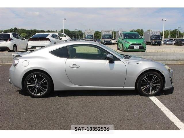 Toyota 86 2012-08 347557-8
