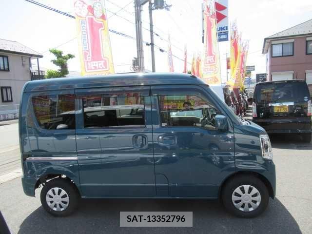Suzuki EVERY 2024-04 301667-3