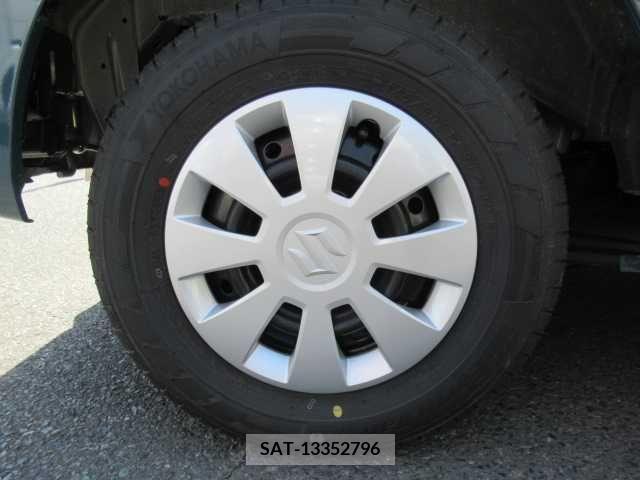 Suzuki EVERY 2024-04 301667-19