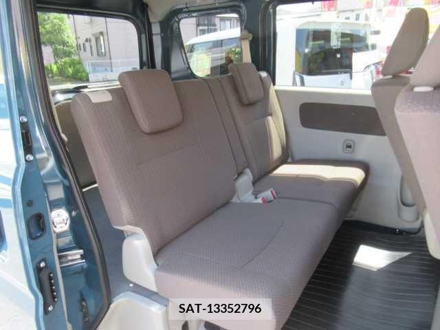Suzuki EVERY 2024-04 301667-9