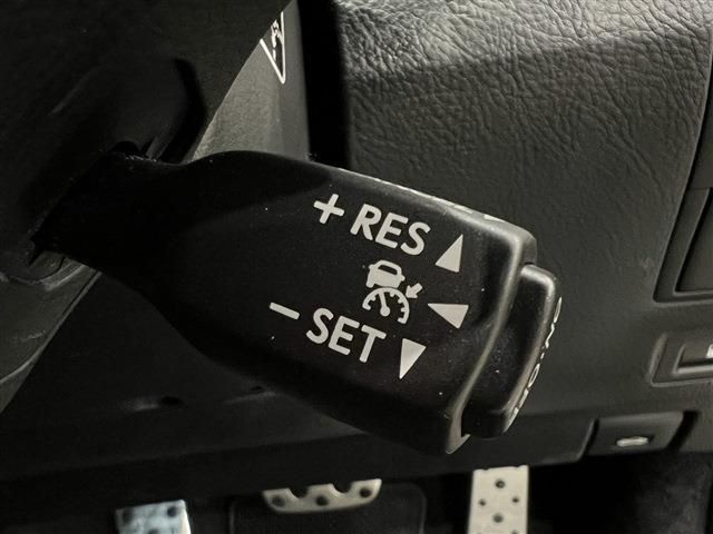 Lexus LS 2012-11 3975-11