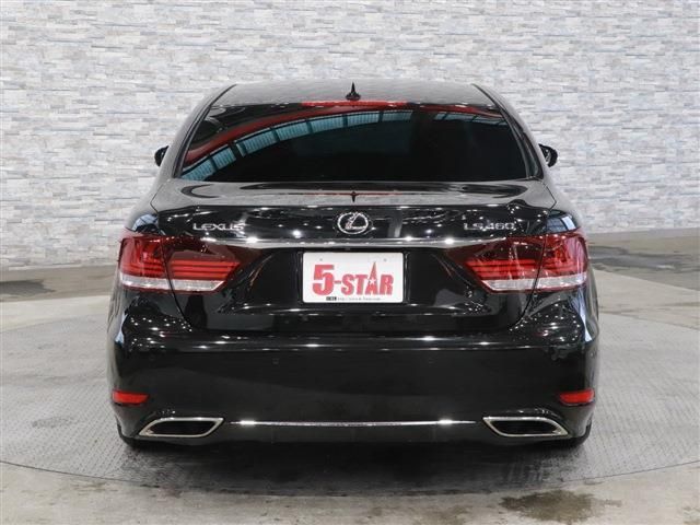 Lexus LS 2012-11 3975-7