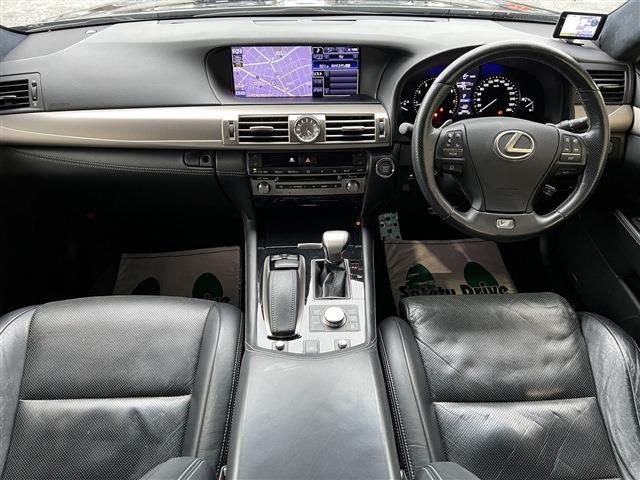 Lexus LS 2012-11 3975-10